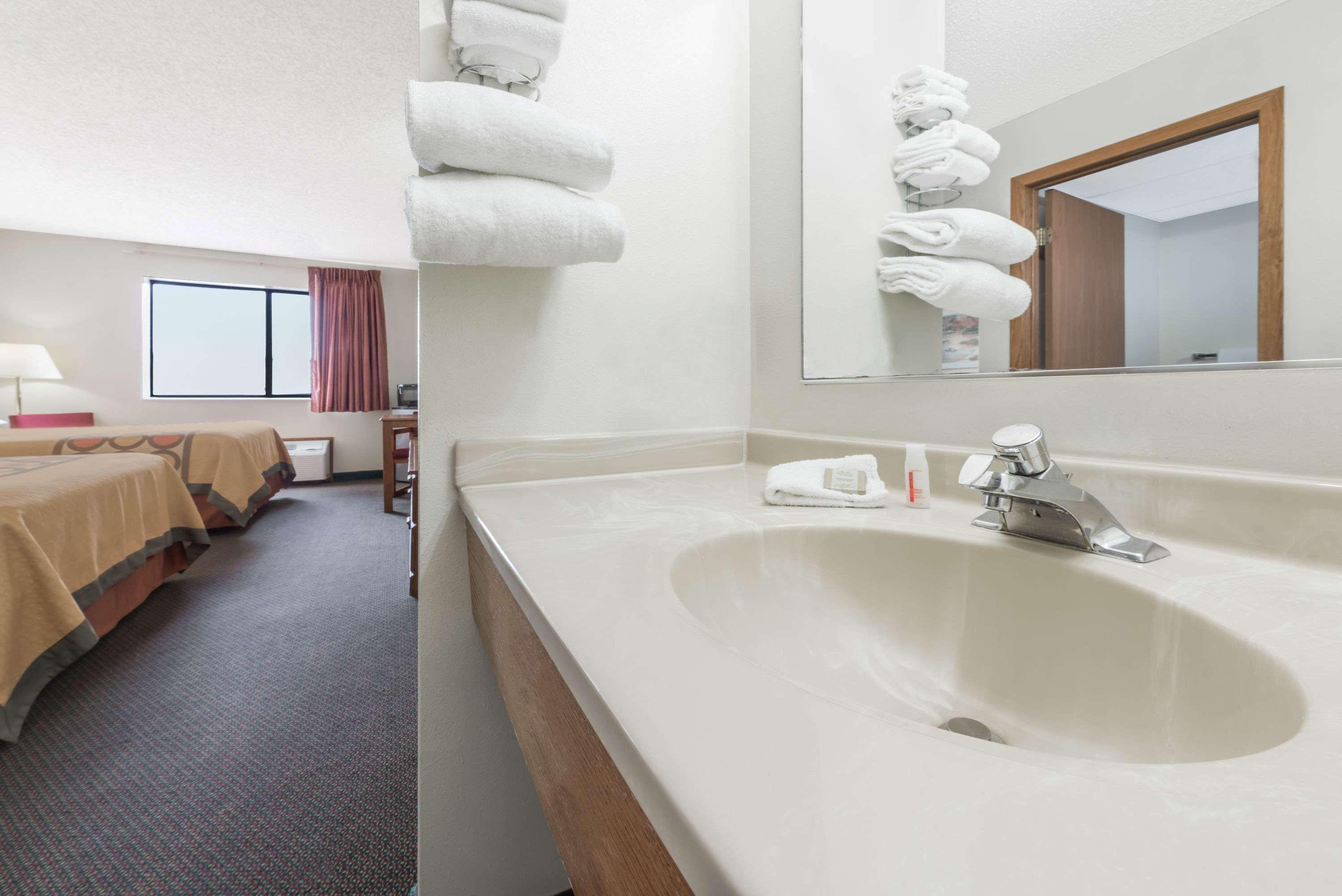 Super 8 By Wyndham Smithville Lake Luaran gambar