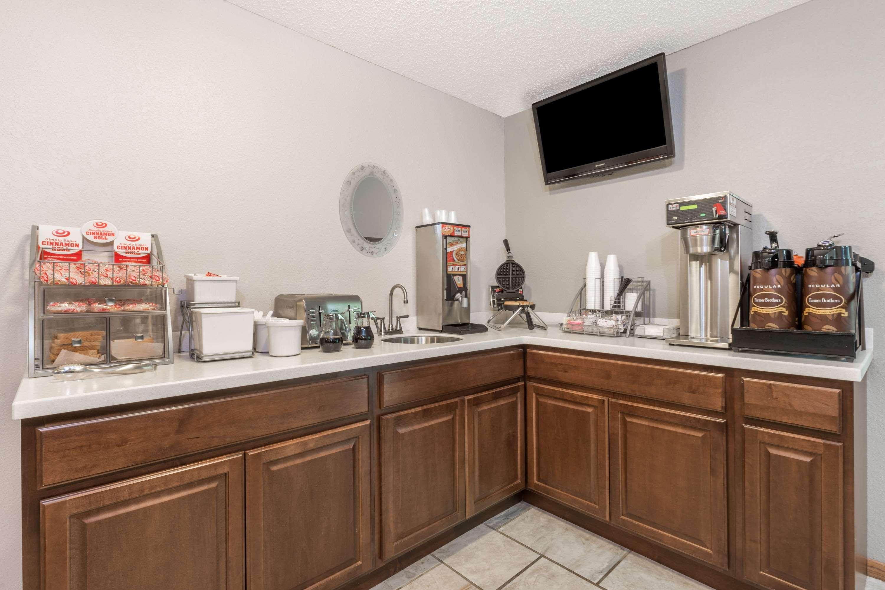 Super 8 By Wyndham Smithville Lake Luaran gambar